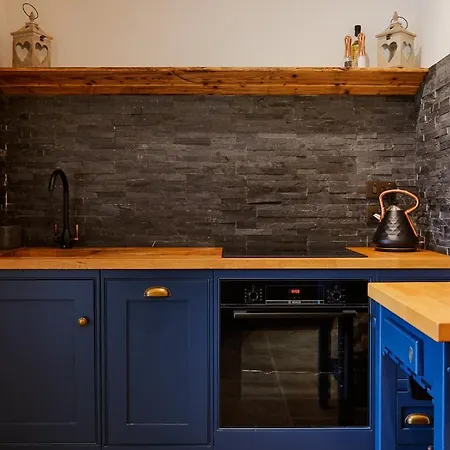 Casa vacanze Charming Grade Ii Listed With Wood-burning, Salt-water Hot Tub Near Malton